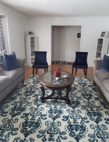 5920 W Outer Drive, Detroit, MI 48235