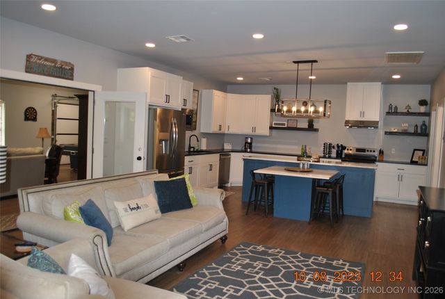 15 Elm, Eufaula, OK 74432