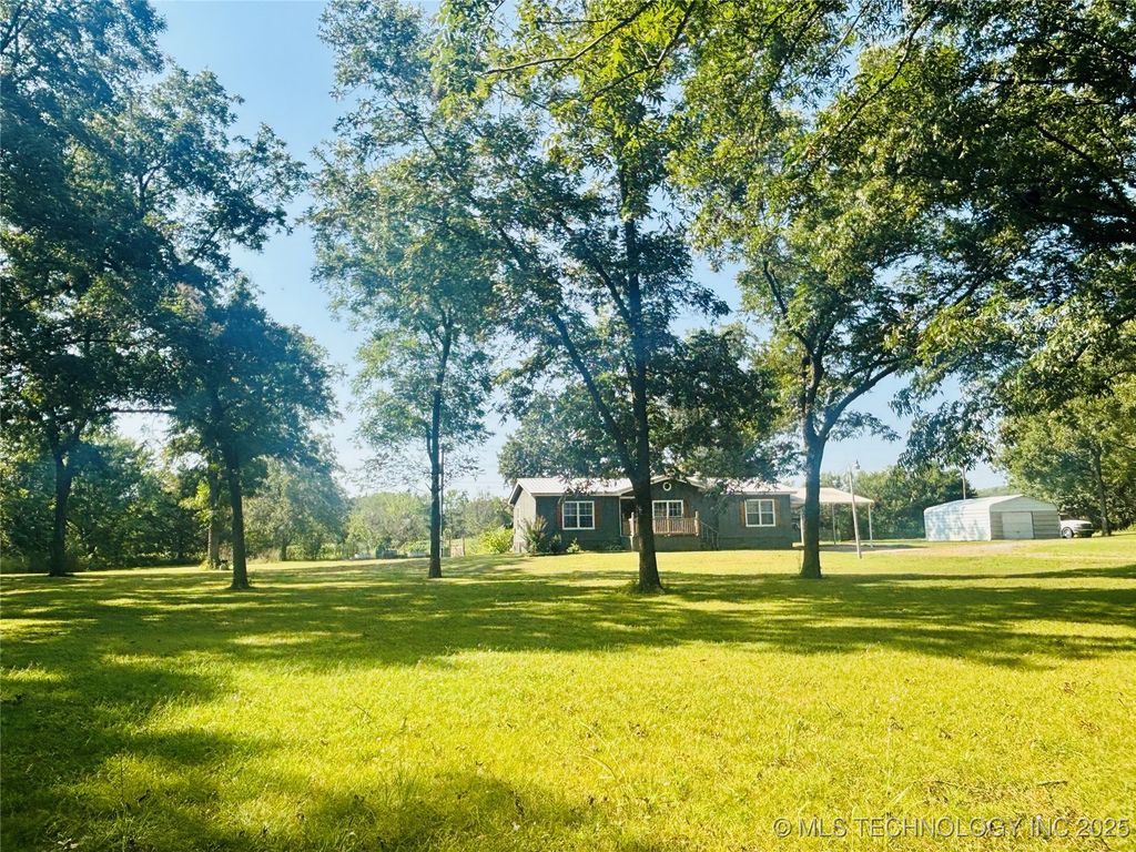 108 W Brooken Mt Road, Stigler, OK 74462