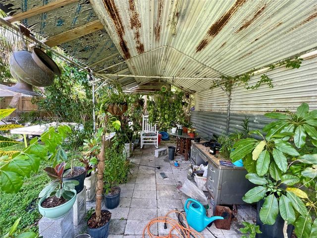 1874 NW 19th St, Miami, FL 33125