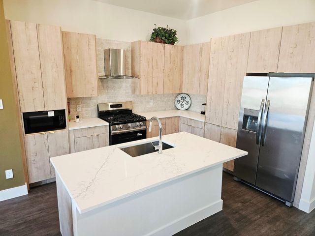 2812 Peacock Green Way, Houston, TX 77047