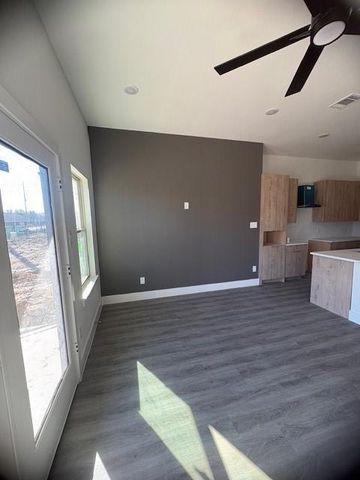 2812 Peacock Green Way, Houston, TX 77047