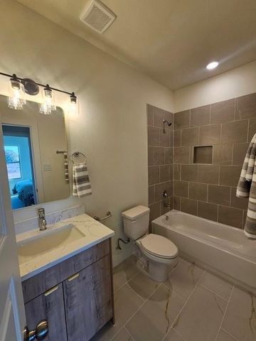 2812 Peacock Green Way, Houston, TX 77047