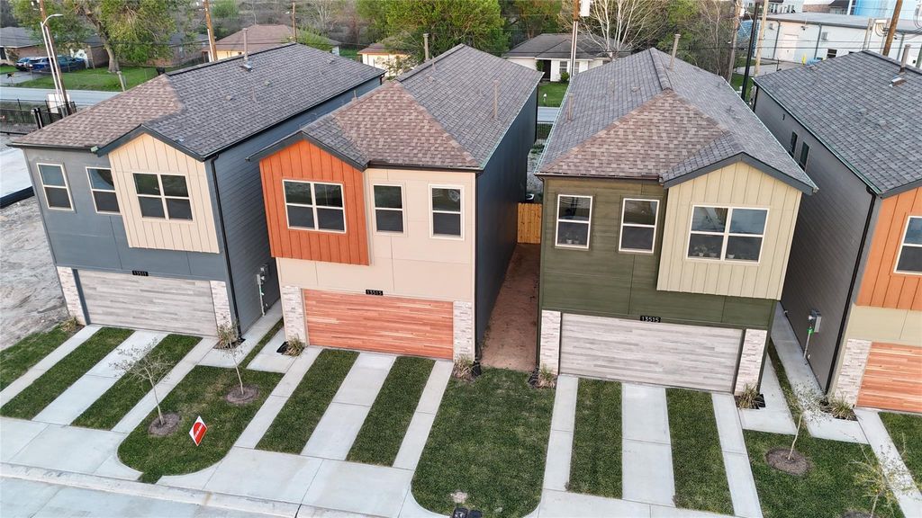 2812 Peacock Green Way, Houston, TX 77047