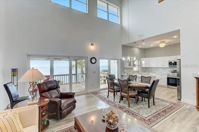 2424 BAY DRIVE, Bradenton, FL 34207