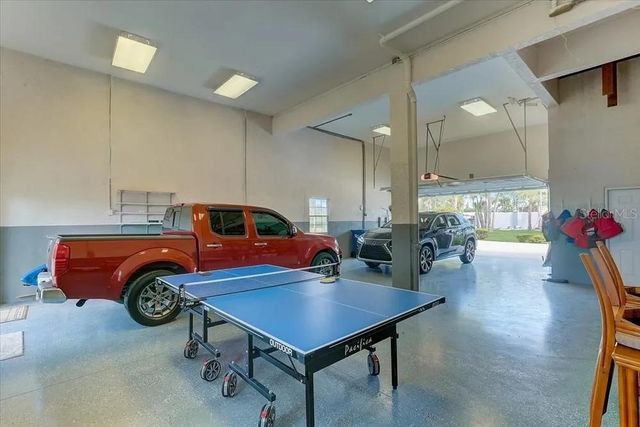 2424 BAY DRIVE, Bradenton, FL 34207
