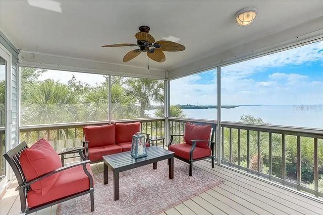 2424 BAY DRIVE, Bradenton, FL 34207