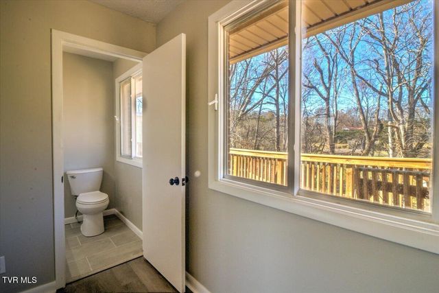 225 Mandan Road, Kingsport, TN 37664