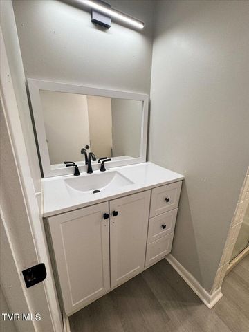 225 Mandan Road, Kingsport, TN 37664