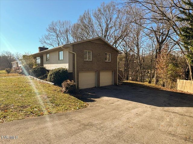 225 Mandan Road, Kingsport, TN 37664