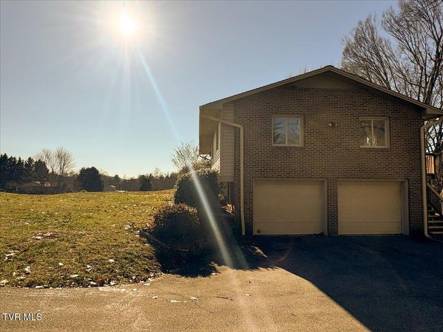 225 Mandan Road, Kingsport, TN 37664