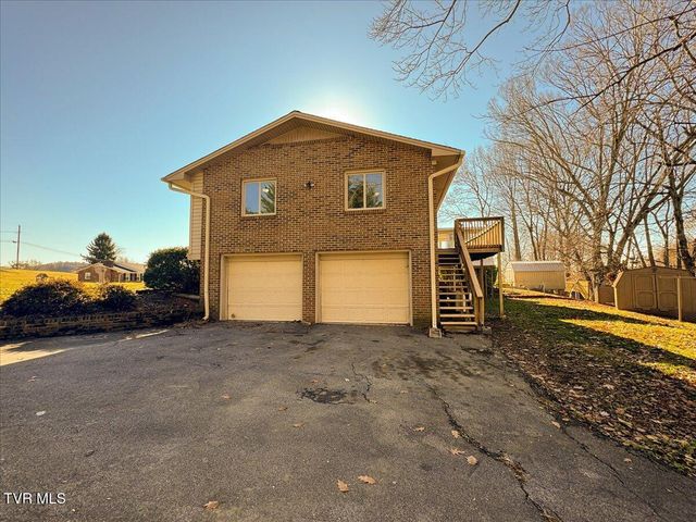 225 Mandan Road, Kingsport, TN 37664
