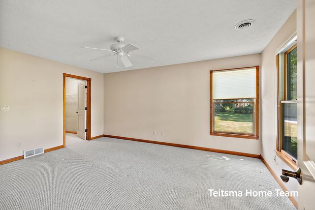 18139 Lost Creek Lane, Spring Lake, MI 49456