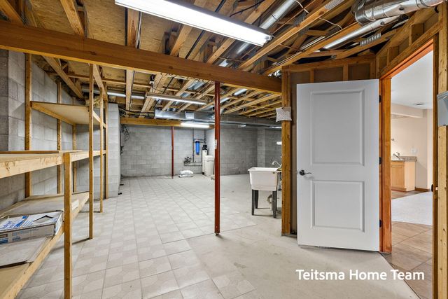 18139 Lost Creek Lane, Spring Lake, MI 49456