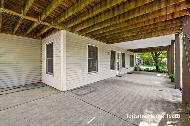 18139 Lost Creek Lane, Spring Lake, MI 49456