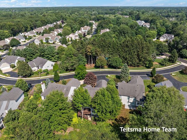 18139 Lost Creek Lane, Spring Lake, MI 49456