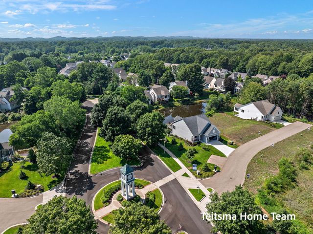 18139 Lost Creek Lane, Spring Lake, MI 49456