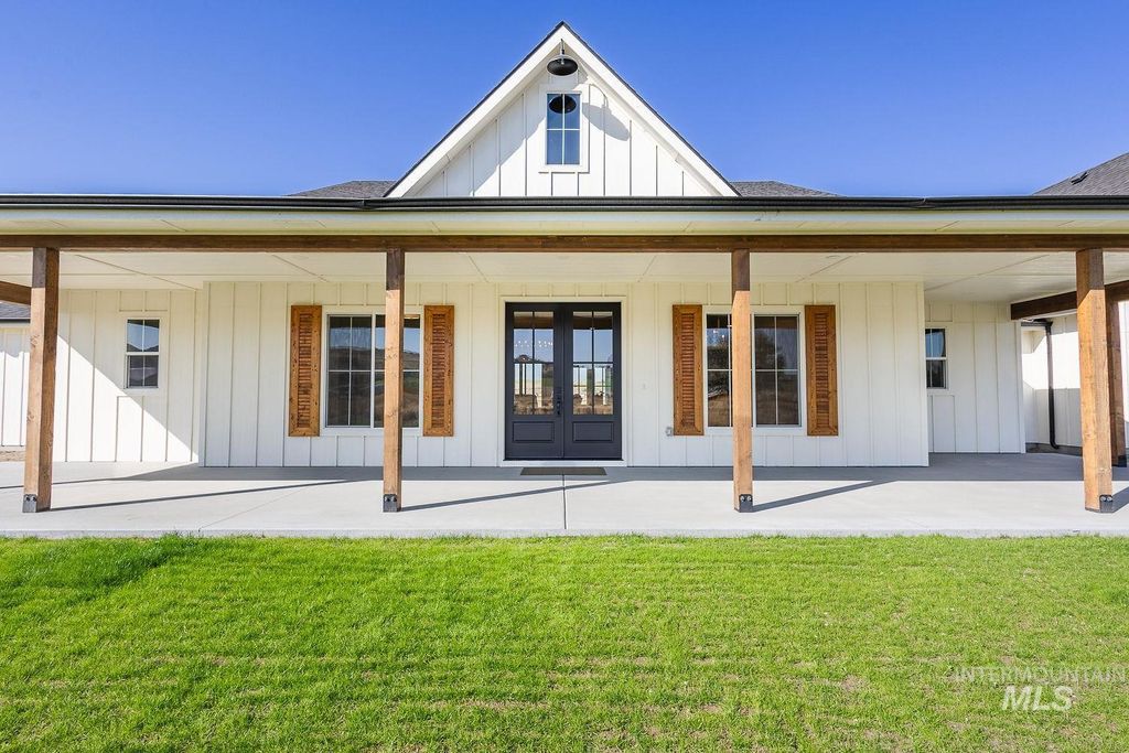 8633 Map Rock Road, Caldwell, ID 83607 photo 2