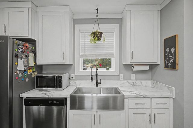 59 Plew Court, Defuniak Springs, FL 32433