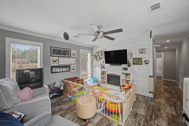 59 Plew Court, Defuniak Springs, FL 32433