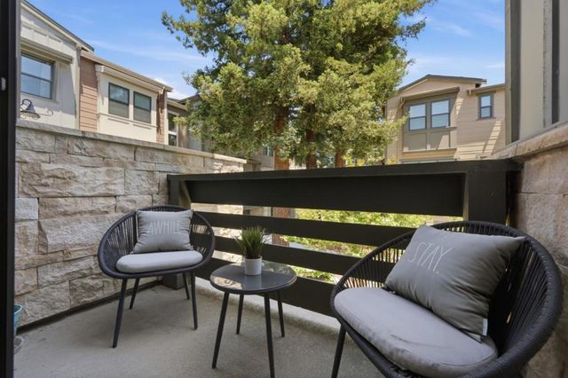 316 Scarlett Terrace, Mountain View, CA 94043