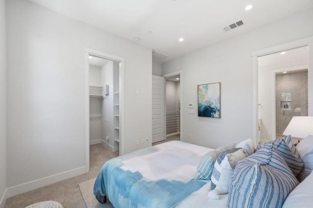316 Scarlett Terrace, Mountain View, CA 94043