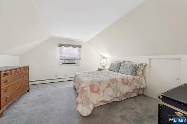 178 Cambridge Avenue, Saddle Brook, NJ 07663