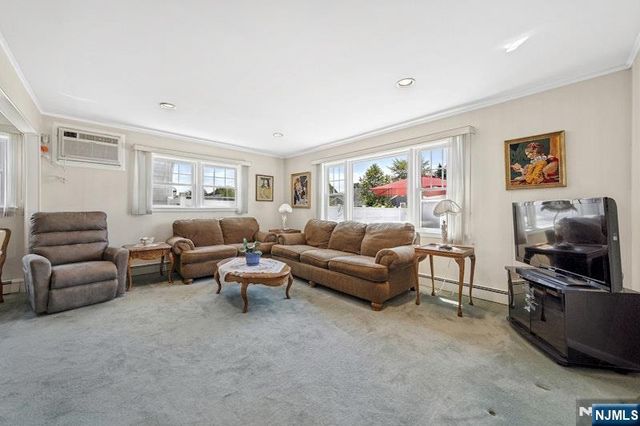 178 Cambridge Avenue, Saddle Brook, NJ 07663