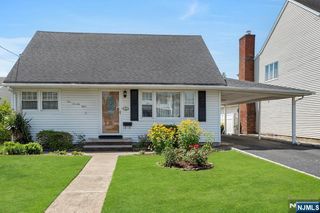 178 Cambridge Avenue, Saddle Brook, NJ 07663