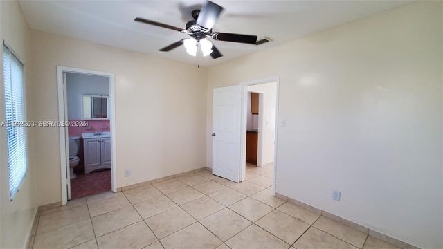 2124 Scott St, Hollywood, FL 33020