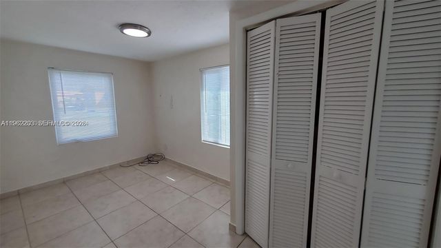 2124 Scott St, Hollywood, FL 33020