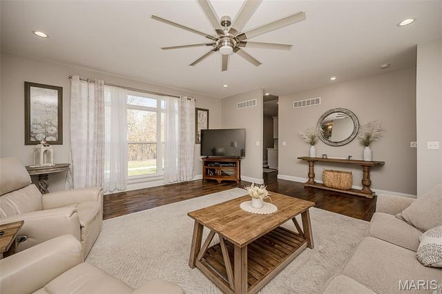 4690 Liberty School Road, Hillsboro, MO 63050