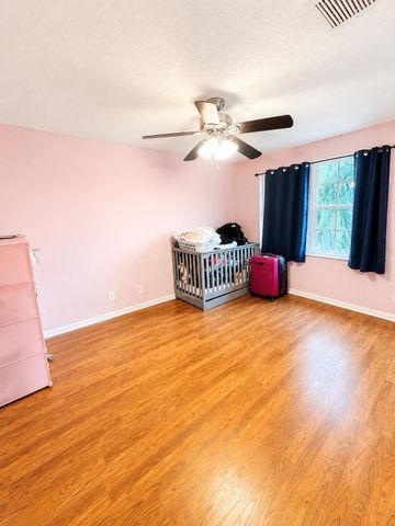 3331 Commodore Court, West Palm Beach, FL 33411