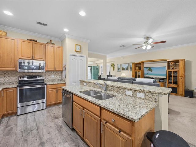 307 GLADESDALE STREET, Haines City, FL 33844