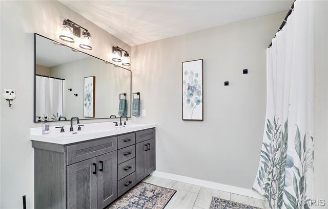 132 Geneva Cove Drive, Wright City, MO 63390