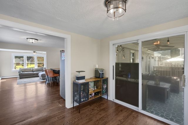 77 Quequechan Rd, Taunton, MA 02780