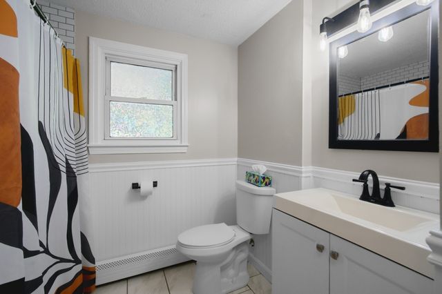 77 Quequechan Rd, Taunton, MA 02780