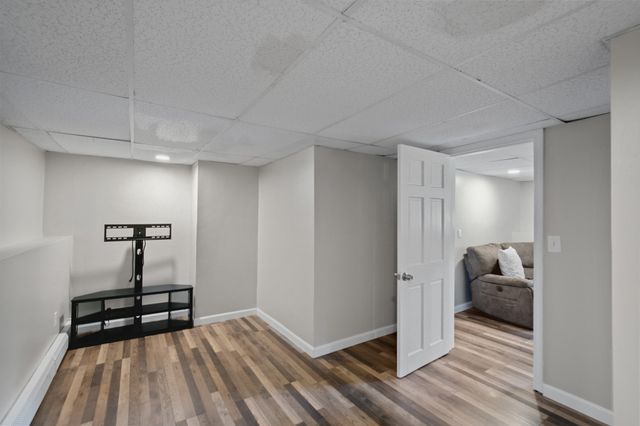 77 Quequechan Rd, Taunton, MA 02780