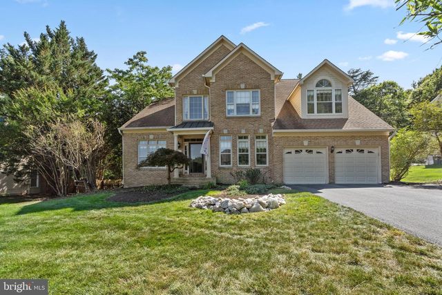8708 CROSS CHASE CIR, Fairfax Station, VA 22039