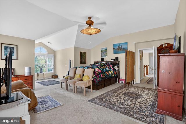 8708 CROSS CHASE CIR, Fairfax Station, VA 22039
