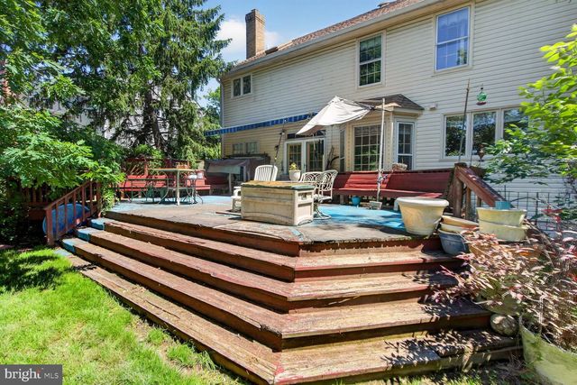8708 CROSS CHASE CIR, Fairfax Station, VA 22039