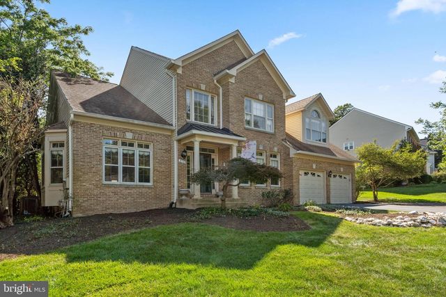 8708 CROSS CHASE CIR, Fairfax Station, VA 22039