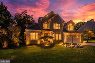 8708 CROSS CHASE CIR, Fairfax Station, VA 22039