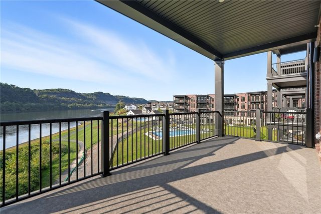 1 1st Street 301, Oakmont, PA 15139