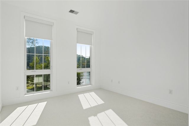 1 1st Street 301, Oakmont, PA 15139