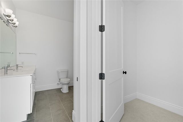 1 1st Street 301, Oakmont, PA 15139