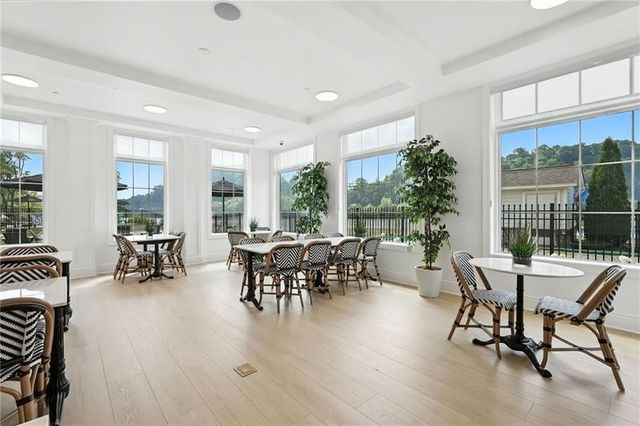 1 1st Street 301, Oakmont, PA 15139