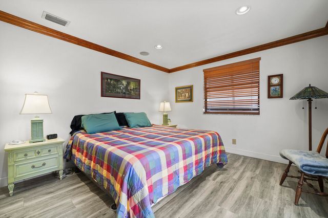 3922 SE Fairway W, Stuart, FL 34997