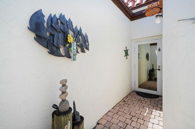 3922 SE Fairway W, Stuart, FL 34997