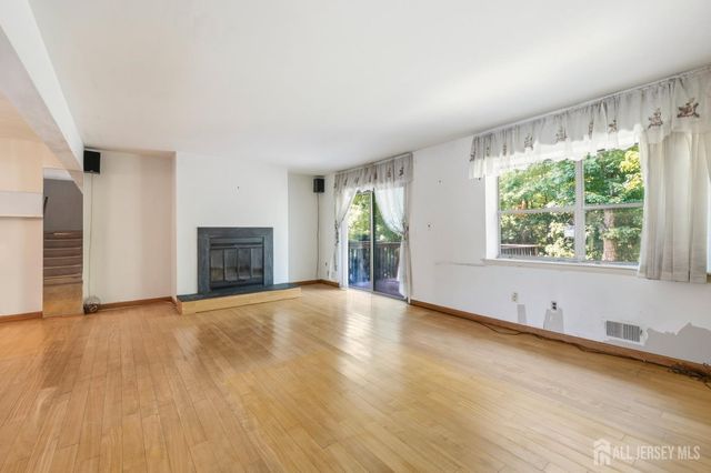 703 Merrywood Drive, Edison, NJ 08817